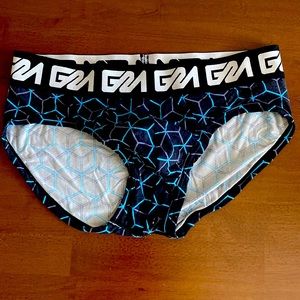 Garçon Model brief
